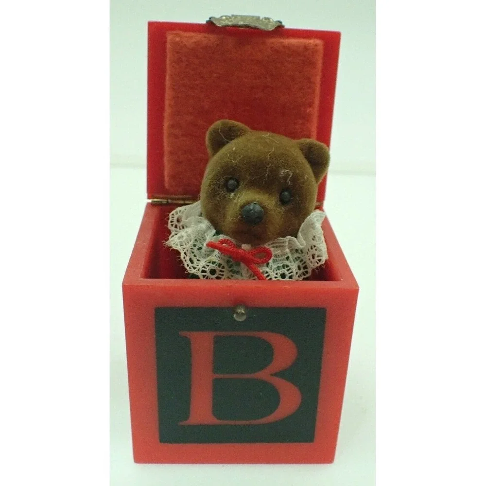 Studio 56 Bear in a Box Pop Up Ornament